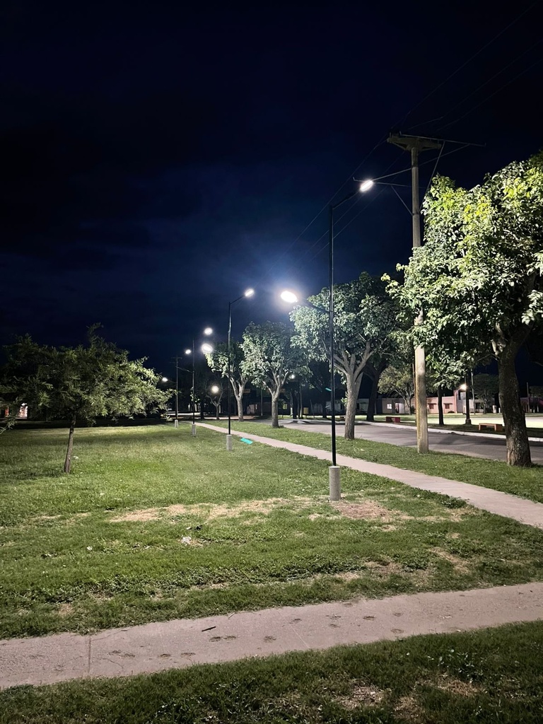 Luminaria solar 40w con sensor de movimiento Litex
