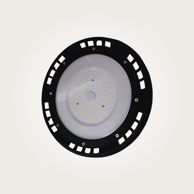 Galponera 150w frío tipo UFO 15.000 lumens - Nova